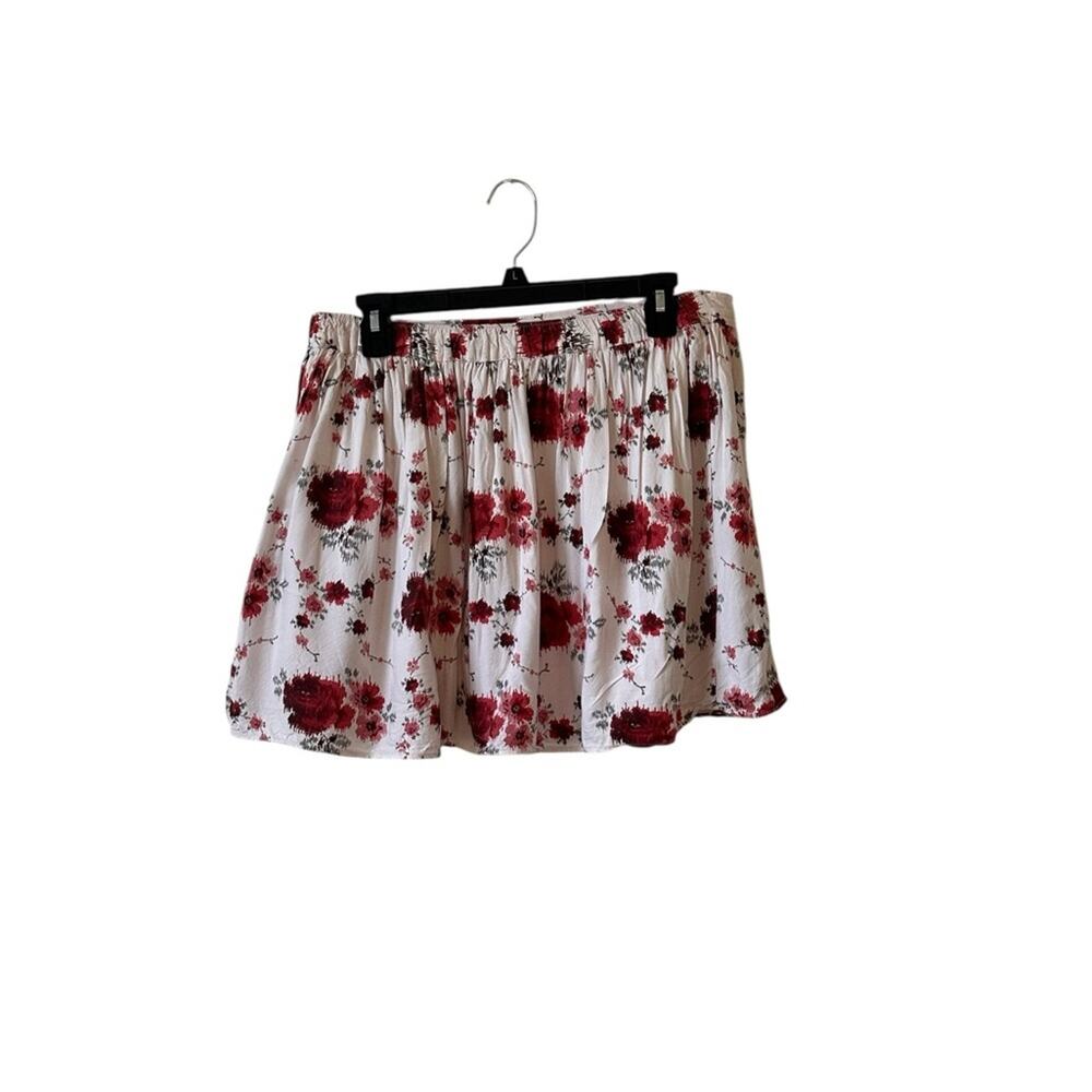 American Eagle Red and White Floral Mini Skirt - Women’s Size L - Picture 3 of 4